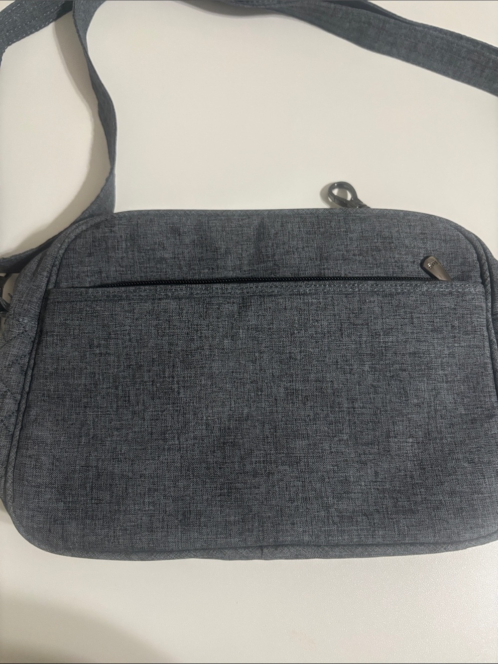 Lug Carousel XL Gray Crossbody Bag - Picture 2 of 6